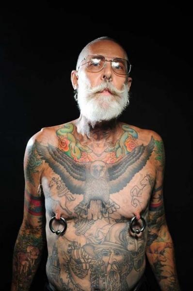 Tatuerade tjejer...ärligt.